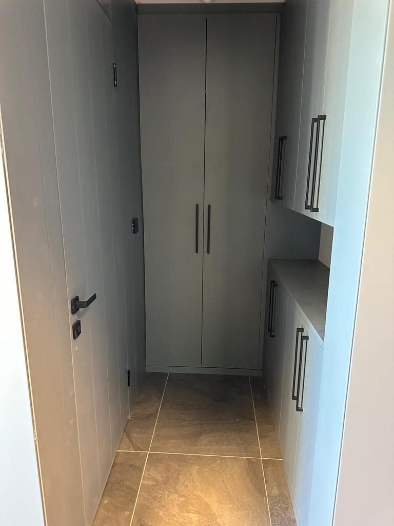 Lüks Mobilya ve Özel Tasarımlar - Uzman mimarlarımız, özgün tasarım projeleri üzerinde çalışıyor. Vista İnşaat, Antalya'da lüks mobilya ve…