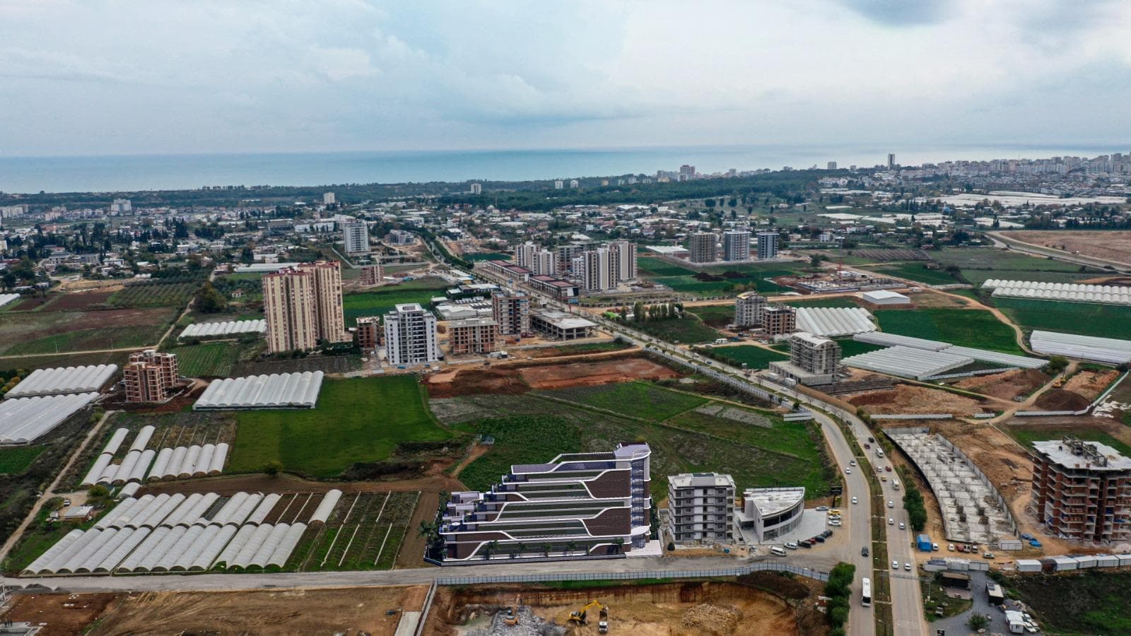 Lüks Mobilya ve Özel Tasarımlar - Uzman mimarlarımız, özgün tasarım projeleri üzerinde çalışıyor. Vista İnşaat, Antalya'da lüks mobilya ve…